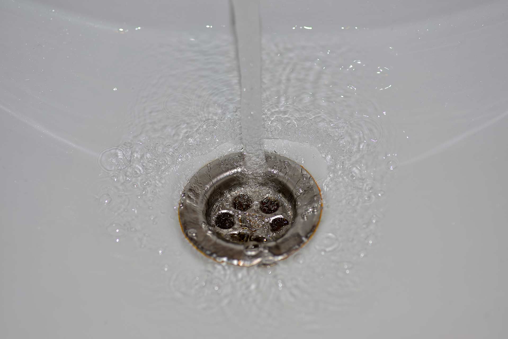 A2B Drains provides services to unblock blocked sinks and drains for properties in Hertford.
